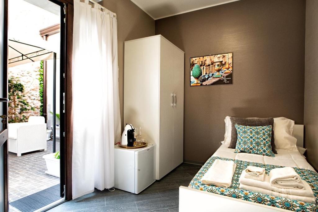 Catania Rooms *